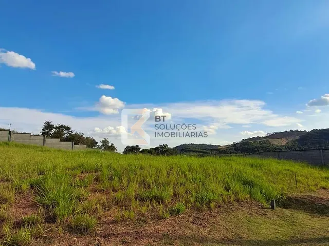 Terreno com 800m², à venda, no bairro Aglomeração Urbana de Jundiai em Itupeva