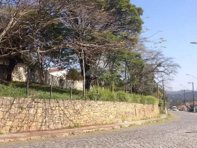 Terreno com 1000m², à venda, no bairro Suíssa em Ribeirão Pires
