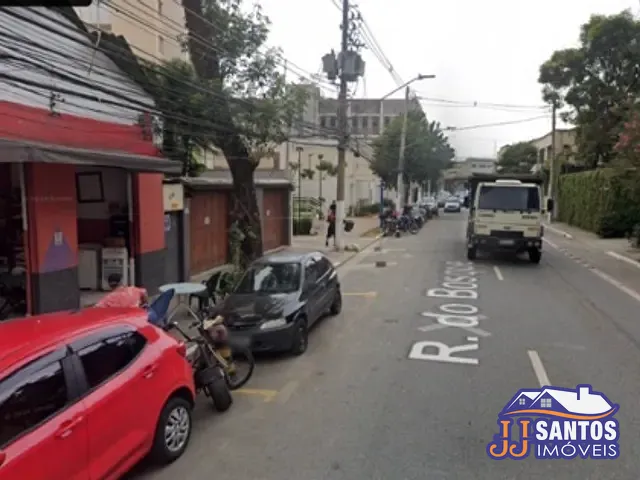 Terreno com 896m², à venda, no bairro Barra Funda em São Paulo