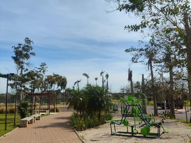 Terreno com 520m², à venda, no bairro Jardim Veraneio em Campo Grande