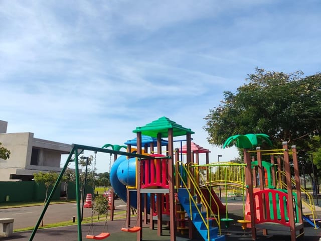 Terreno com 520m², à venda, no bairro Jardim Veraneio em Campo Grande