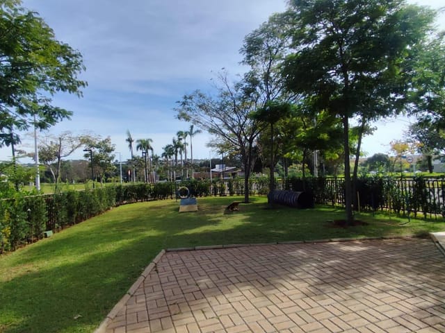 Terreno com 520m², à venda, no bairro Jardim Veraneio em Campo Grande