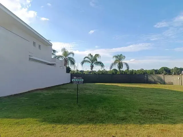 Terreno com 396m², à venda, no bairro Residencial Manhattan em Artur Nogueira
