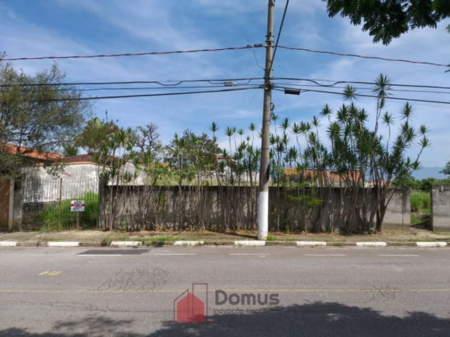 Terreno com 675m², à venda, no bairro Vila Rica em Pindamonhangaba
