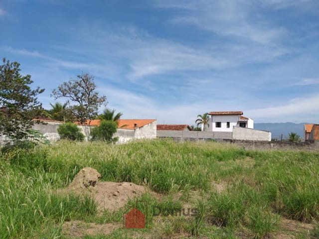 Terreno com 675m², à venda, no bairro Vila Rica em Pindamonhangaba