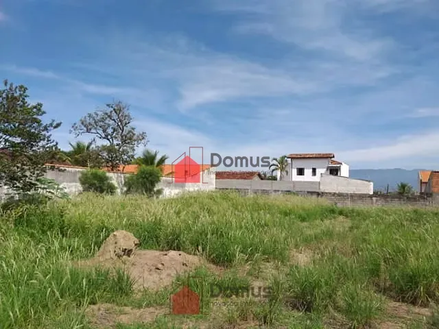 Terreno com 675m², à venda, no bairro Vila Rica em Pindamonhangaba