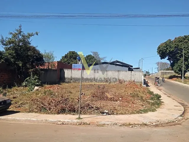 Terreno com 340m², à venda, no bairro Adriana Parque em Anápolis