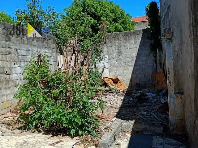 Terreno com 180m², à venda, no bairro Vila Antônio Augusto Luiz em Caçapava