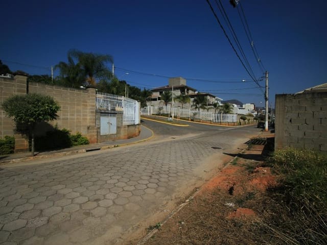 Foto do Terreno - Terreno à venda 300M², Centro, Itajubá - MG | MOHALLEM e LOPES CORRETAGEM E ADMINISTRACAO DE IMOVEIS LTDA
