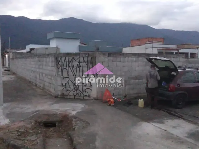 Terreno com 260m², à venda, no bairro Getuba em Caraguatatuba