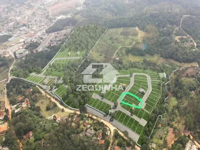 Terreno com 759m², à venda, no bairro Portal Do Santa Paula em Cotia