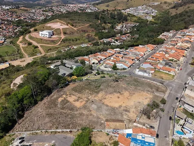 Terreno com 10000m², à venda, no bairro Marf I em Bom Jesus dos Perdões