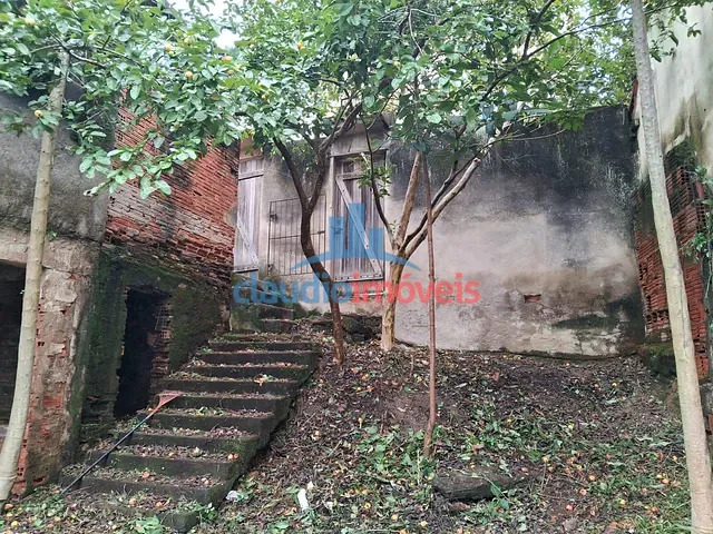 Terreno com 900m², à venda, no bairro Vila Orlandelia em Barra Mansa