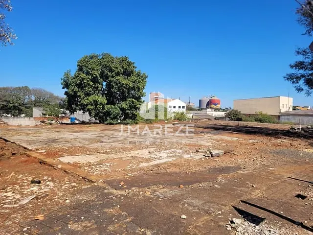 Terreno com 3675m², à venda, no bairro Barra Funda em Apucarana