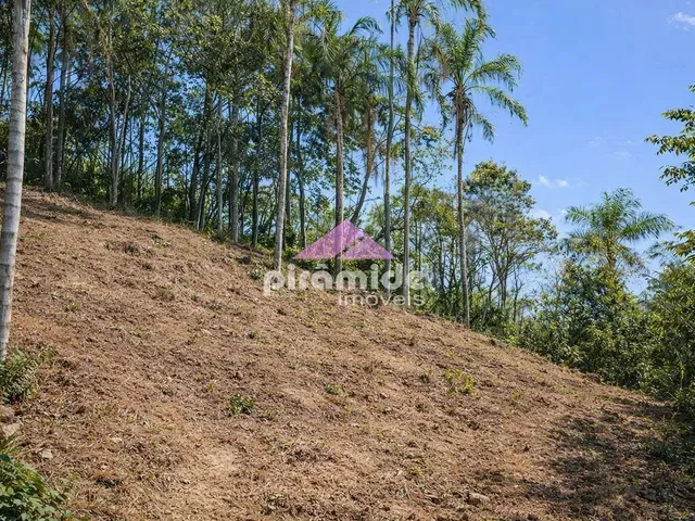 Terreno com 894m², à venda, no bairro Cigarras em São Sebastião