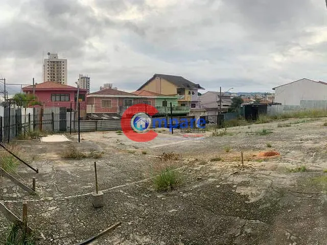 Terreno com 800m², para alugar, no bairro Vila Galvão em Guarulhos