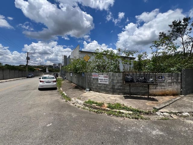 Terreno com 719m², à venda, no bairro Jardim Nina (Fazendinha) em Santana de Parnaíba