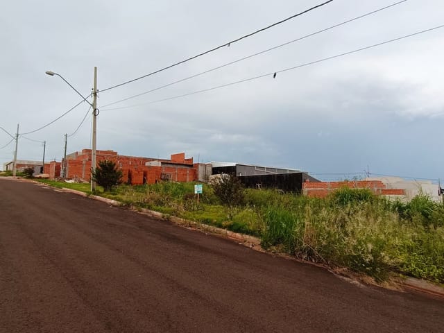 Terreno com 300m², à venda, no bairro Bela Vida em Londrina