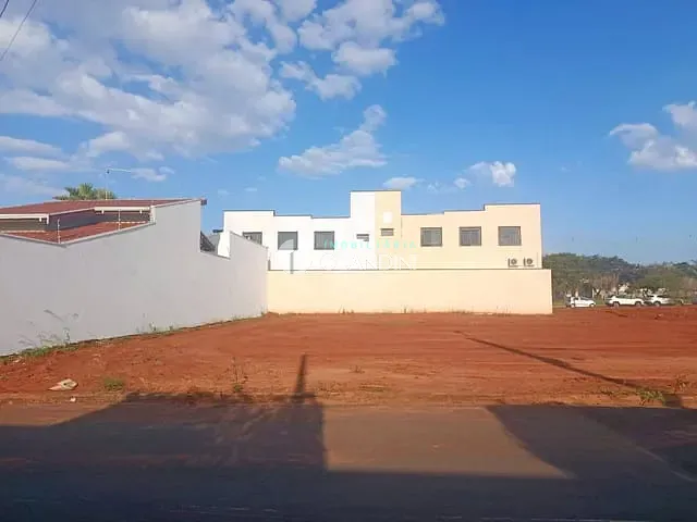 Terreno com 313m², à venda, no bairro Jardim Europa II em Artur Nogueira