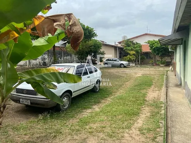 Terreno com 750m², à venda, no bairro Vila Jaboticabeira em Taubaté