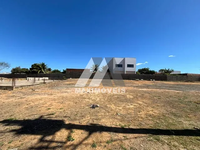 Terreno com 431m², à venda, no bairro Condomínio em Araçuaí