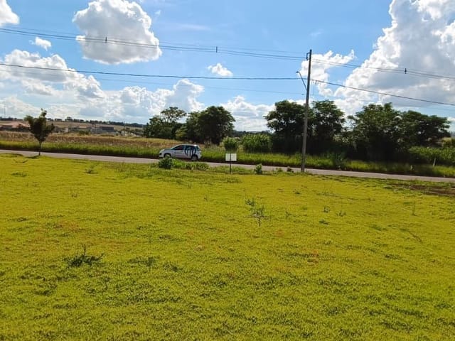 Terreno com 450m², à venda, no bairro Vila Salome em Cambé