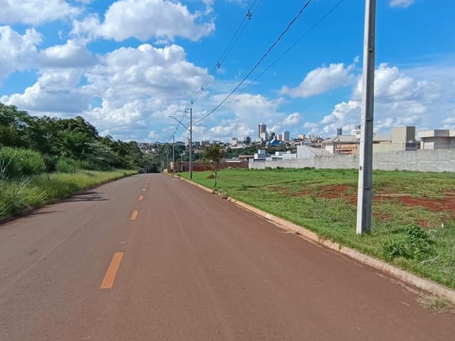Terreno com 450m², à venda, no bairro Vila Salome em Cambé