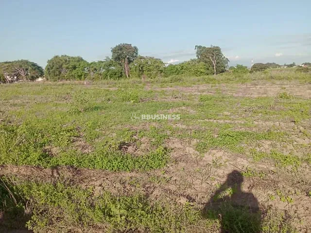 Terreno com 300m², à venda, no bairro Travessão em Travessão