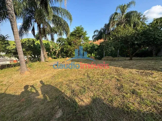Terreno com 1554m², à venda, no bairro Candelária em Volta Redonda