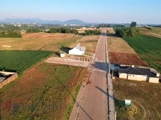 Terreno à venda, no bairro Medianeira em Arroio Do Meio