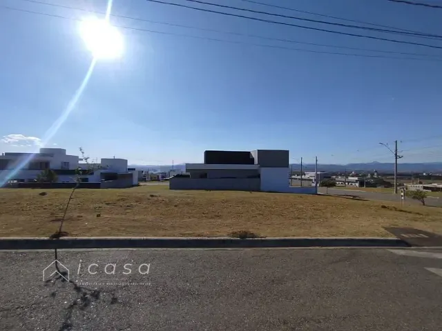 Terreno com 500m², à venda, no bairro Santa Mônica em Caçapava
