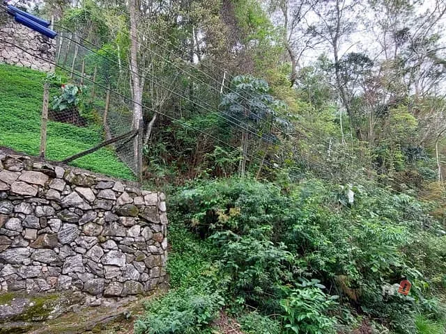 Terreno com 348m², à venda, no bairro Retiro em Petrópolis