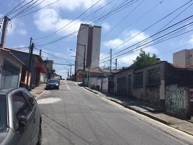 Terreno com 300m², à venda, no bairro Vila Nossa Senhora das Vitórias em Mauá