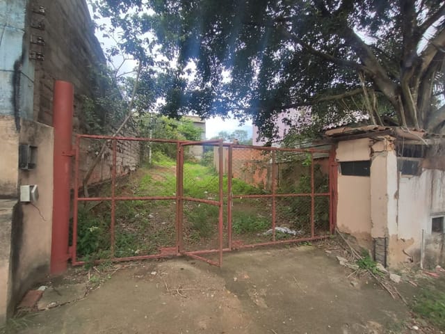 Terreno com 5250m², à venda, no bairro Granja dos Cavaleiros em Macaé