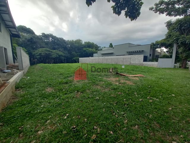 Terreno com 700m², à venda, no bairro Parque das Nações em Pindamonhangaba