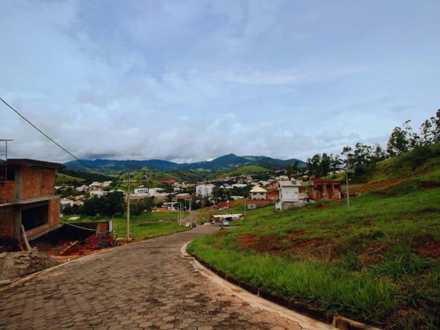 Foto do Terreno - Terreno à venda 328M², Pinheirinho, Itajubá - MG | Bem Me Quer | MOHALLEM e LOPES CORRETAGEM E ADMINISTRACAO DE IMOVEIS LTDA