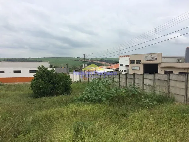 Terreno com 1350m², à venda ou para alugar, no bairro Centro em Capivari