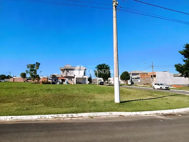 Terreno com 985m², à venda, no bairro Residencial Jacarandá em Engenheiro Coelho