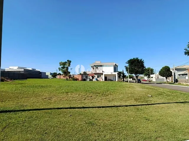 Terreno com 985m², à venda, no bairro Residencial Jacarandá em Engenheiro Coelho