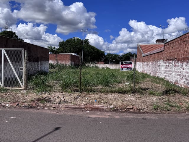 Terreno com 436m², à venda, no bairro Jardim Nashville em Campo Grande