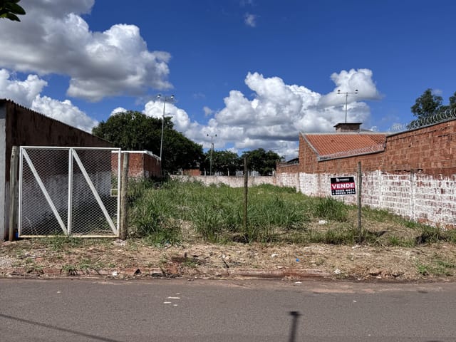 Terreno com 436m², à venda, no bairro Jardim Nashville em Campo Grande