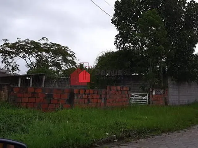 Terreno com 328m², à venda, no bairro Praia das Palmeiras em Caraguatatuba