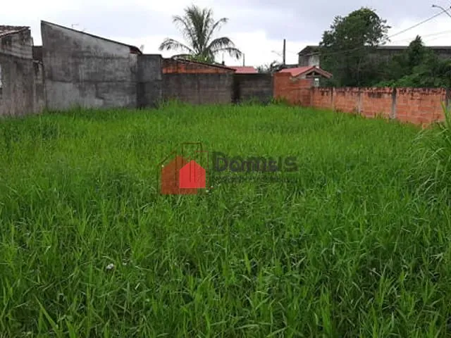 Terreno com 328m², à venda, no bairro Praia das Palmeiras em Caraguatatuba