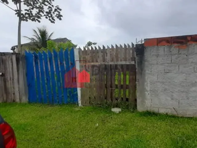 Terreno com 328m², à venda, no bairro Praia das Palmeiras em Caraguatatuba