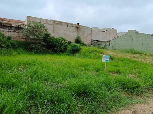 Terreno com 300m², à venda, no bairro Jardim Planalto Verde em Cambé