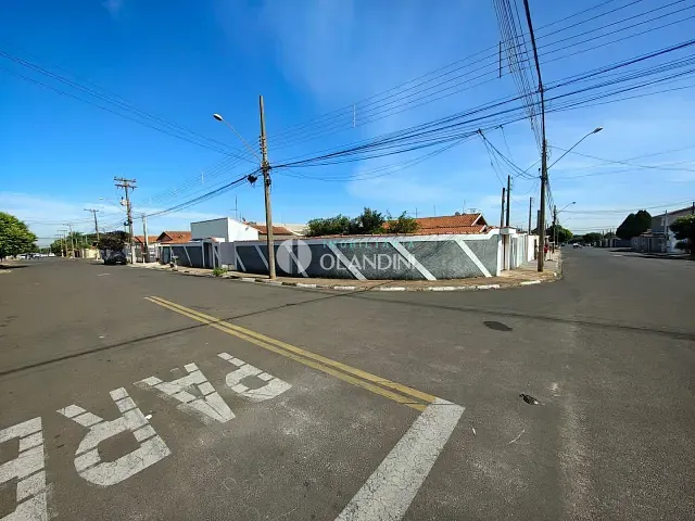 Terreno com 345m², à venda, no bairro Parque Orlando Correa Barbosa em Artur Nogueira