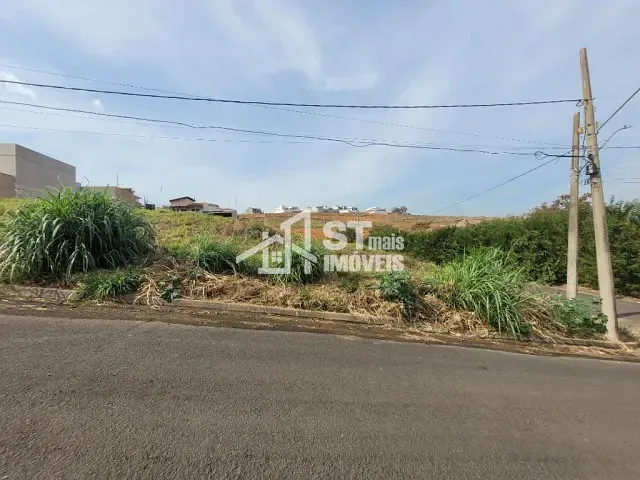 Terreno com 381m², à venda, no bairro Andradas em Andradas