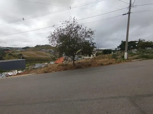 Terreno com 140m², à venda, no bairro Residencial Villa Verde Bragança em Bragança Paulista