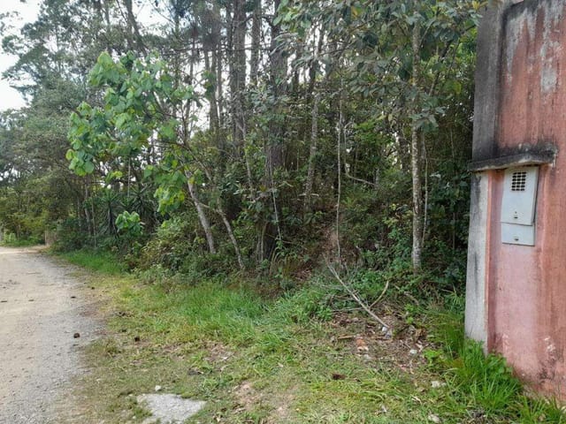 Terreno com 1550m², à venda, no bairro Invernada em Embu das Artes