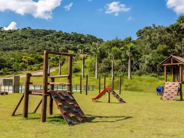 Terreno com 721m², à venda, no bairro San Fernando Valley em Atibaia